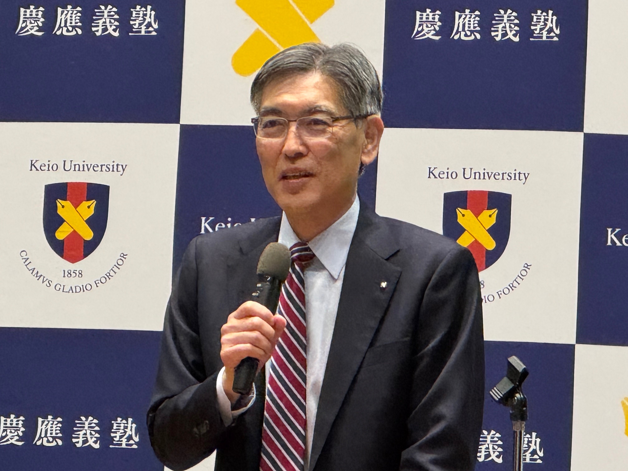 伊藤公平塾長の写真