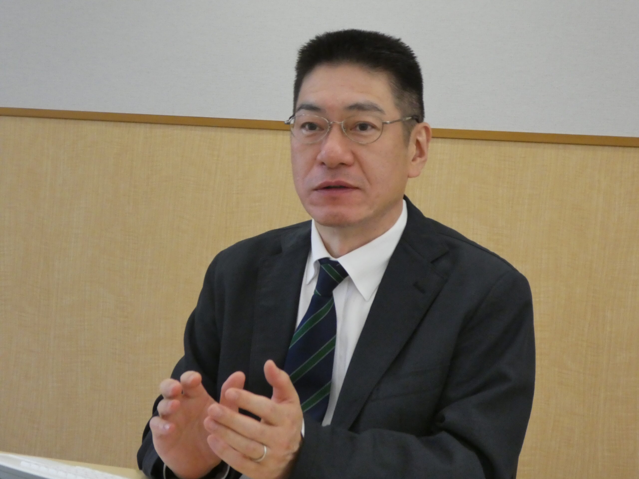 奥田次郎先生の顔写真