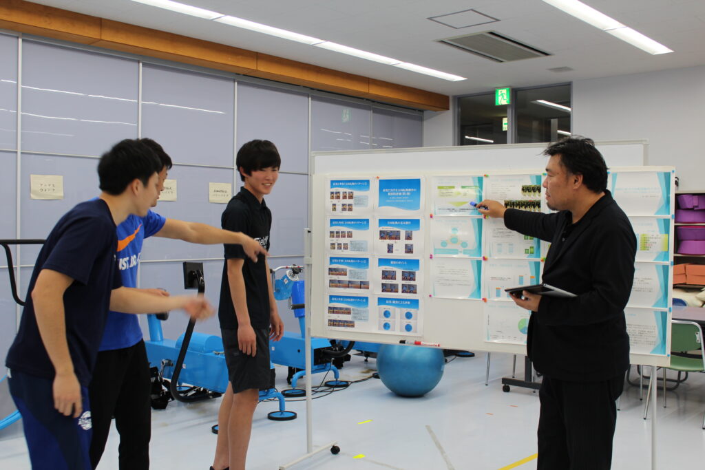 大学の講義室の様子