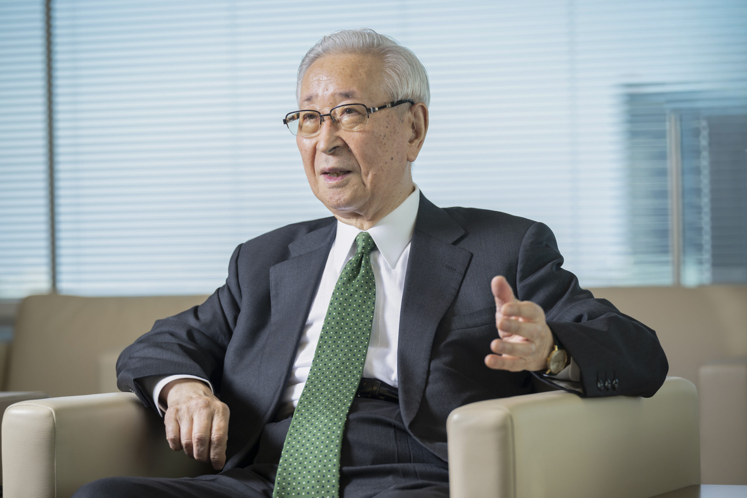 老川 祥一さんの顔写真