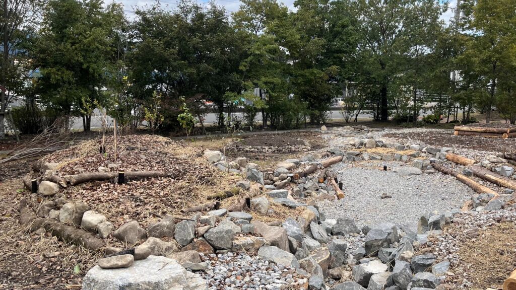 雨庭(あめにわ)の様子