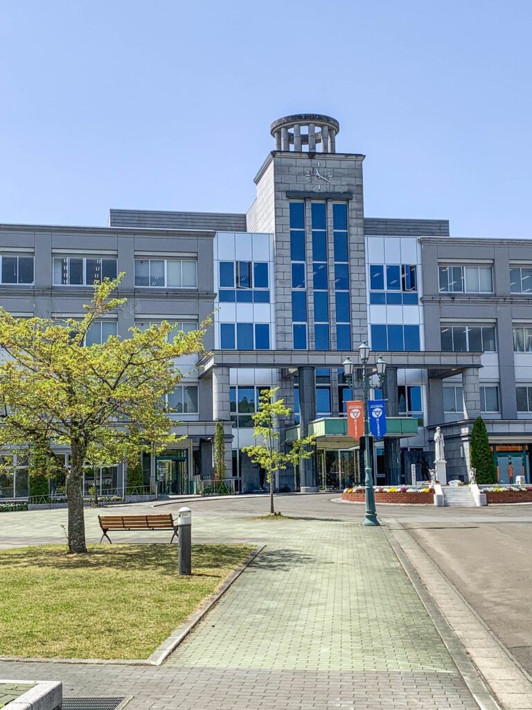 山形西高等学校の校舎